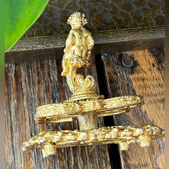 Vintage Gold-Tone Lipstick Stand -“The Bucklers” - Picture 2 of 12